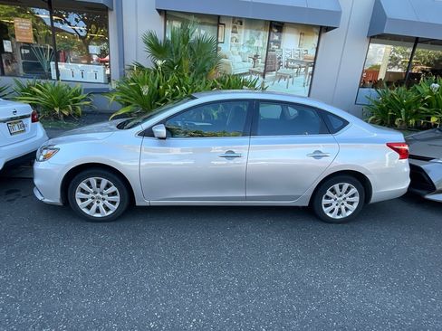 Used 2019 Nissan Sentra S image 1