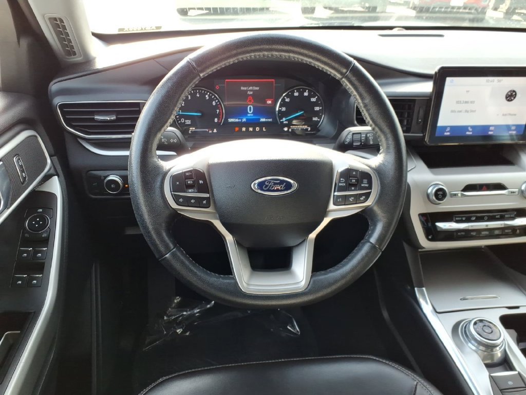 Used 2021 Ford Explorer XLT w/ Equipment Group 202A AWD/4WD image 15