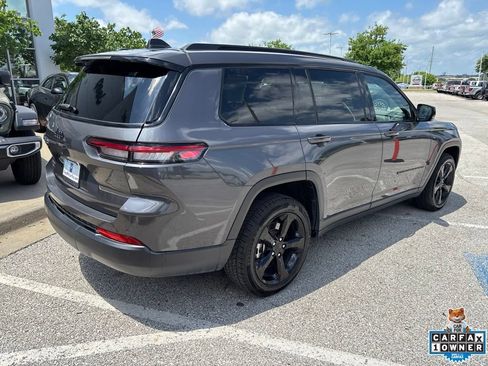 Used 2021 Jeep Grand Cherokee L Laredo AWD/4WD image 24