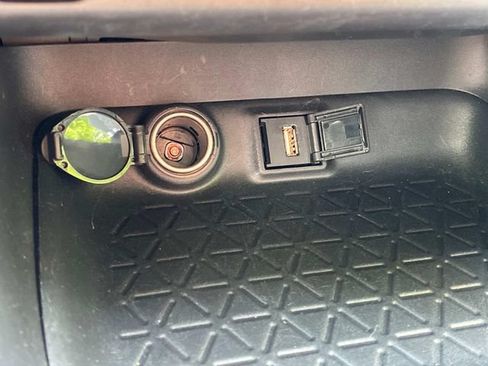 Used 2021 Toyota RAV4 XLE w/ XLE Grade Weather Package AWD/4WD image 26