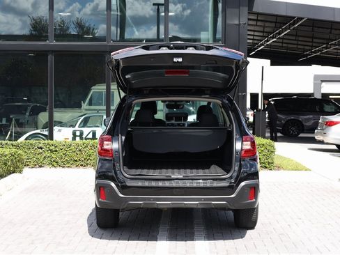 Used 2019 Subaru Outback 2.5i Limited image 7