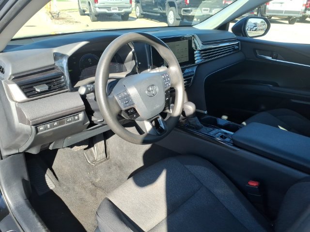 Used 2025 Toyota Camry LE FWD image 8