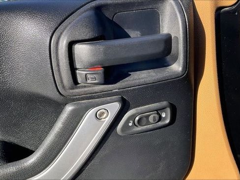 Used 2012 Jeep Wrangler Unlimited Sahara w/ Connectivity Group image 34