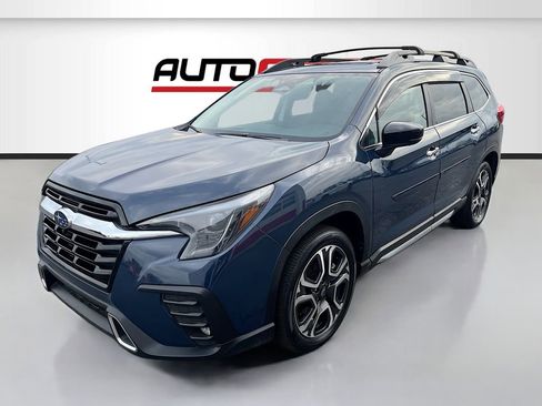 Used 2024 Subaru Ascent Touring image 3