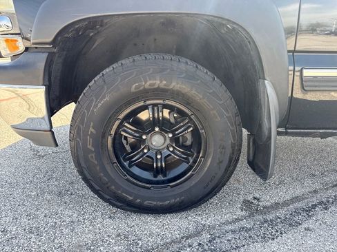 Used 2002 Chevrolet Silverado 1500 4x4 Regular Cab image 21