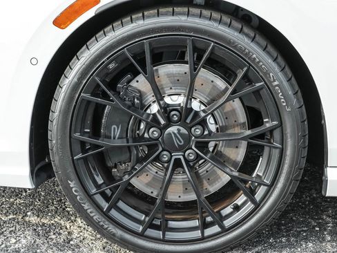 New 2025 Volkswagen Golf R Black Edition image 21