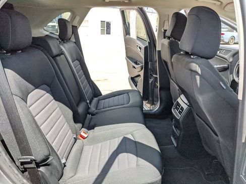 Used 2024 Ford Edge SE w/ Black Appearance Package AWD/4WD image 18