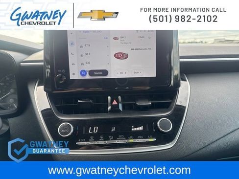 Used 2024 Toyota Corolla LE FWD image 17