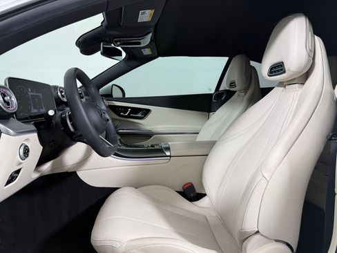 Used 2024 Mercedes-Benz CLE 450 4MATIC Cabriolet image 5