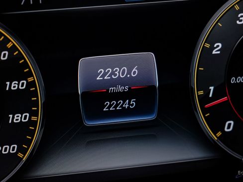 Used 2018 Mercedes-Benz E 63 AMG S image 82