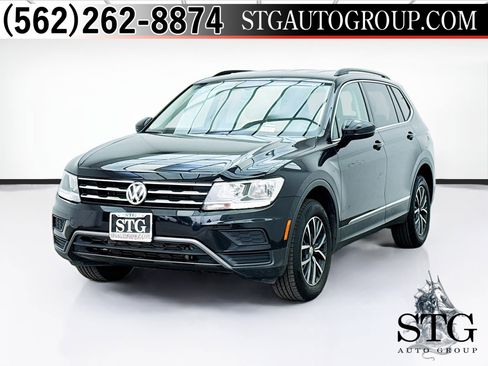 Used 2020 Volkswagen Tiguan SE image 1