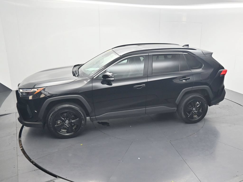 Used 2025 Toyota RAV4 XLE AWD/4WD image 51