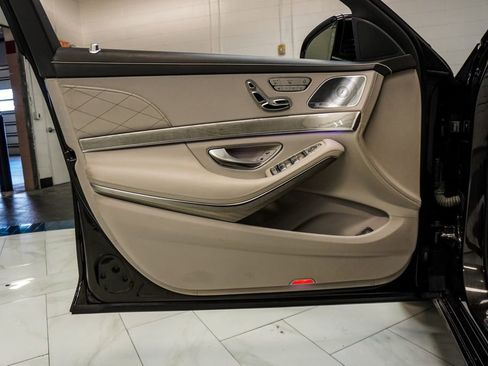 Used 2015 Mercedes-Benz S 550 Sedan image 21