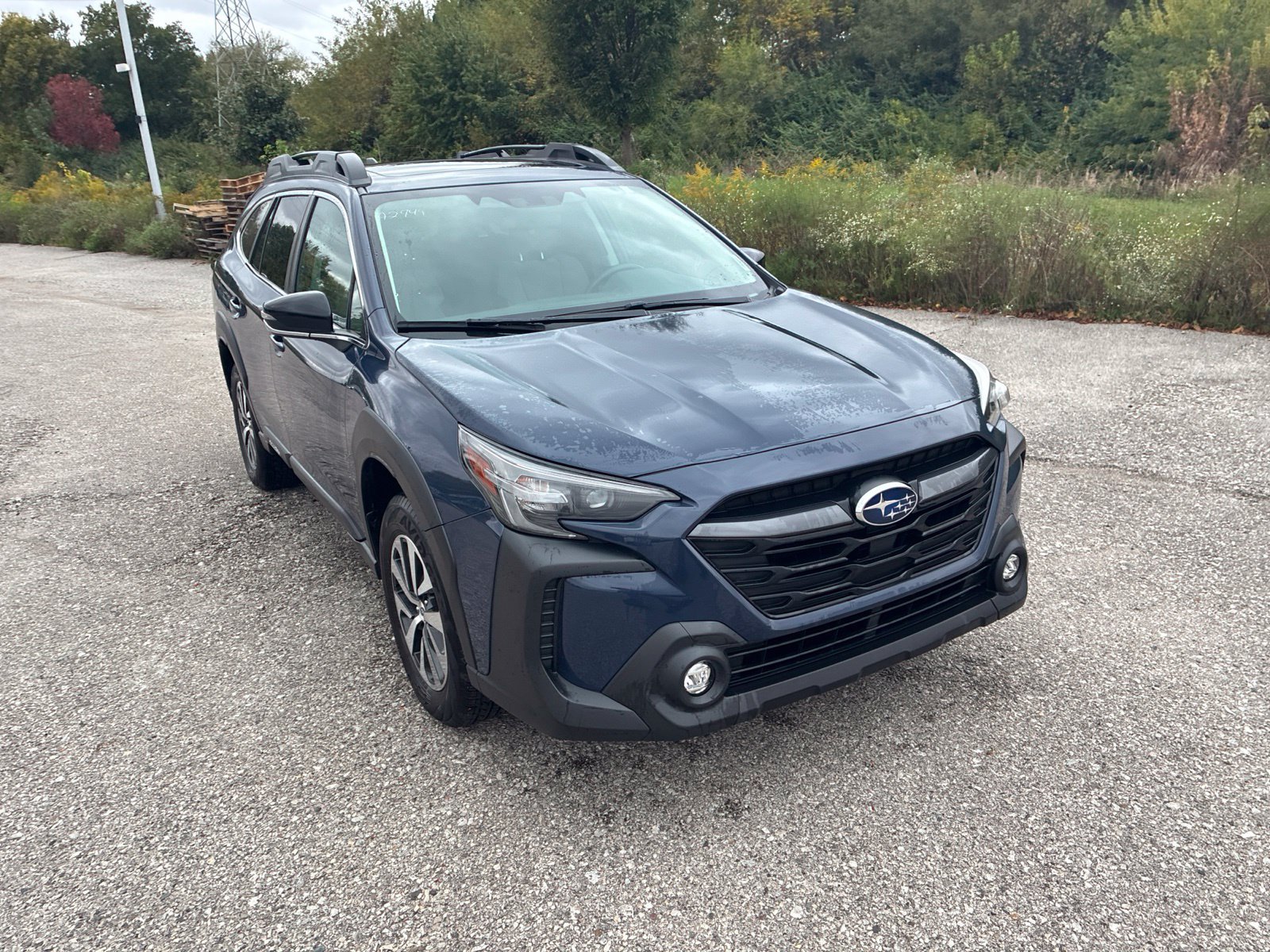 Certified 2025 Subaru Outback Premium AWD/4WD image 8