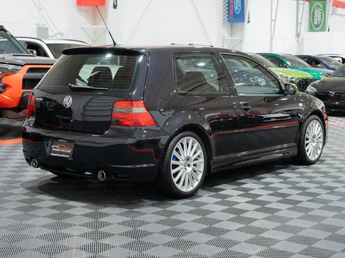 Used 2004 Volkswagen R32 AWD/4WD image 8