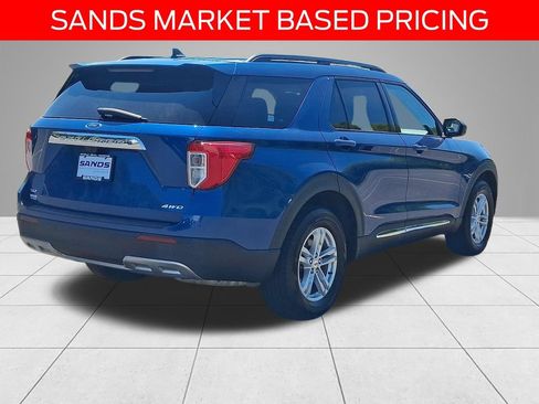 Certified 2022 Ford Explorer XLT w/ Equipment Group 202A AWD/4WD image 4