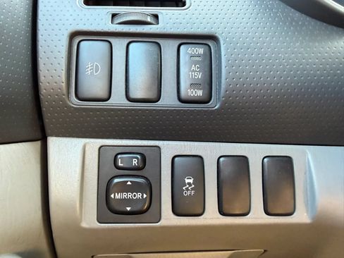 Used 2011 Toyota Tacoma PreRunner w/ TRD Sport Pkg w/JBL Audio RWD image 26