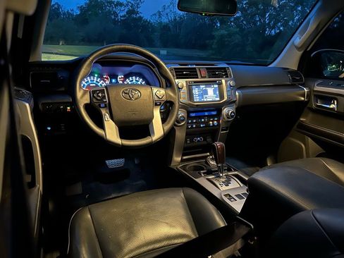 Used 2019 Toyota 4Runner Limited image 12