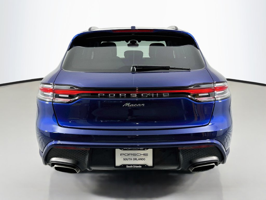 Certified 2024 Porsche Macan AWD/4WD image 10