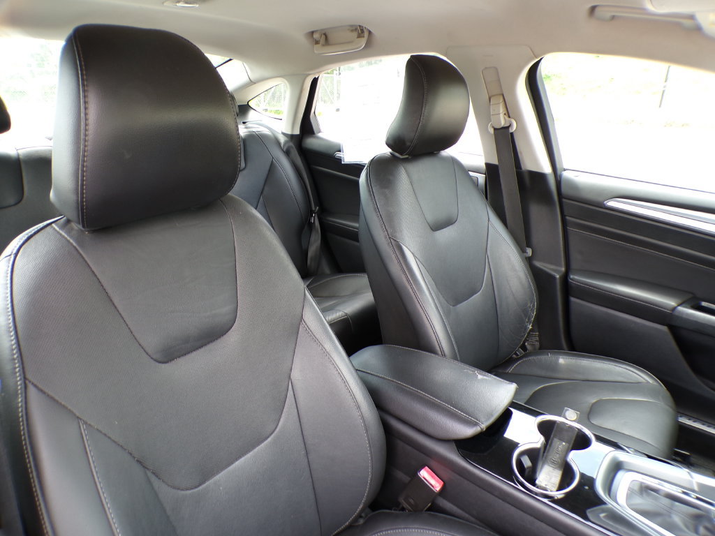 Used 2015 Ford Fusion Titanium FWD image 13