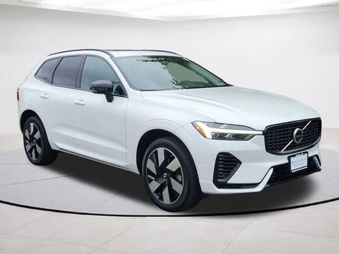 Certified 2024 Volvo XC60 T8 Ultimate w/ Protection Package Premier AWD/4WD image 1