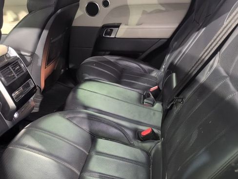 Used 2015 Land Rover Range Rover Sport HSE image 25
