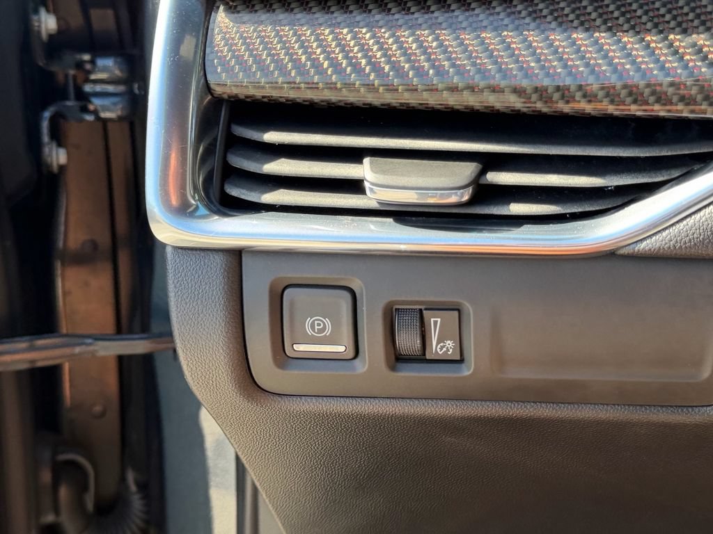 Used 2019 Cadillac XT4 Sport w/ Cold Weather Package FWD image 29