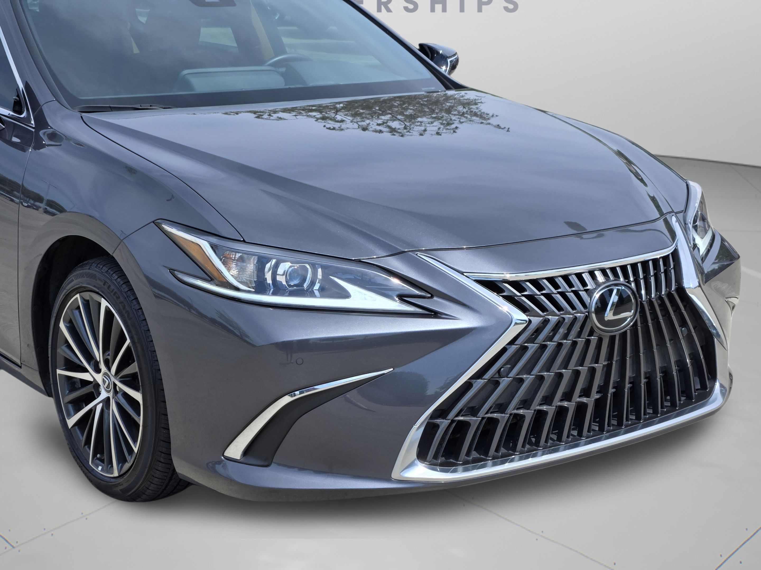 Used 2025 Lexus ES 350 w/ Premium Package FWD image 34