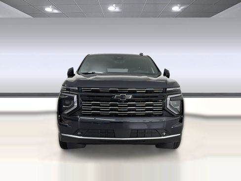 Used 2025 Chevrolet Tahoe High Country AWD/4WD image 6