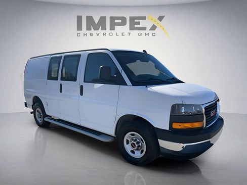 Used 2023 GMC Savana 2500 Extended w/ Driver Convenience Package RWD image 8