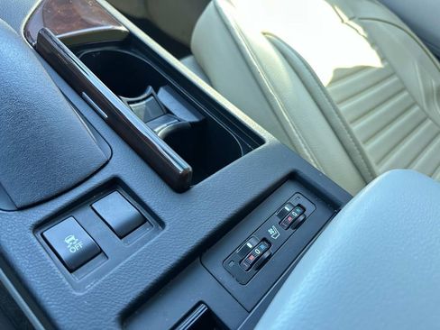 Used 2011 Lexus RX 350 2WD w/ Luxury Pkg image 21