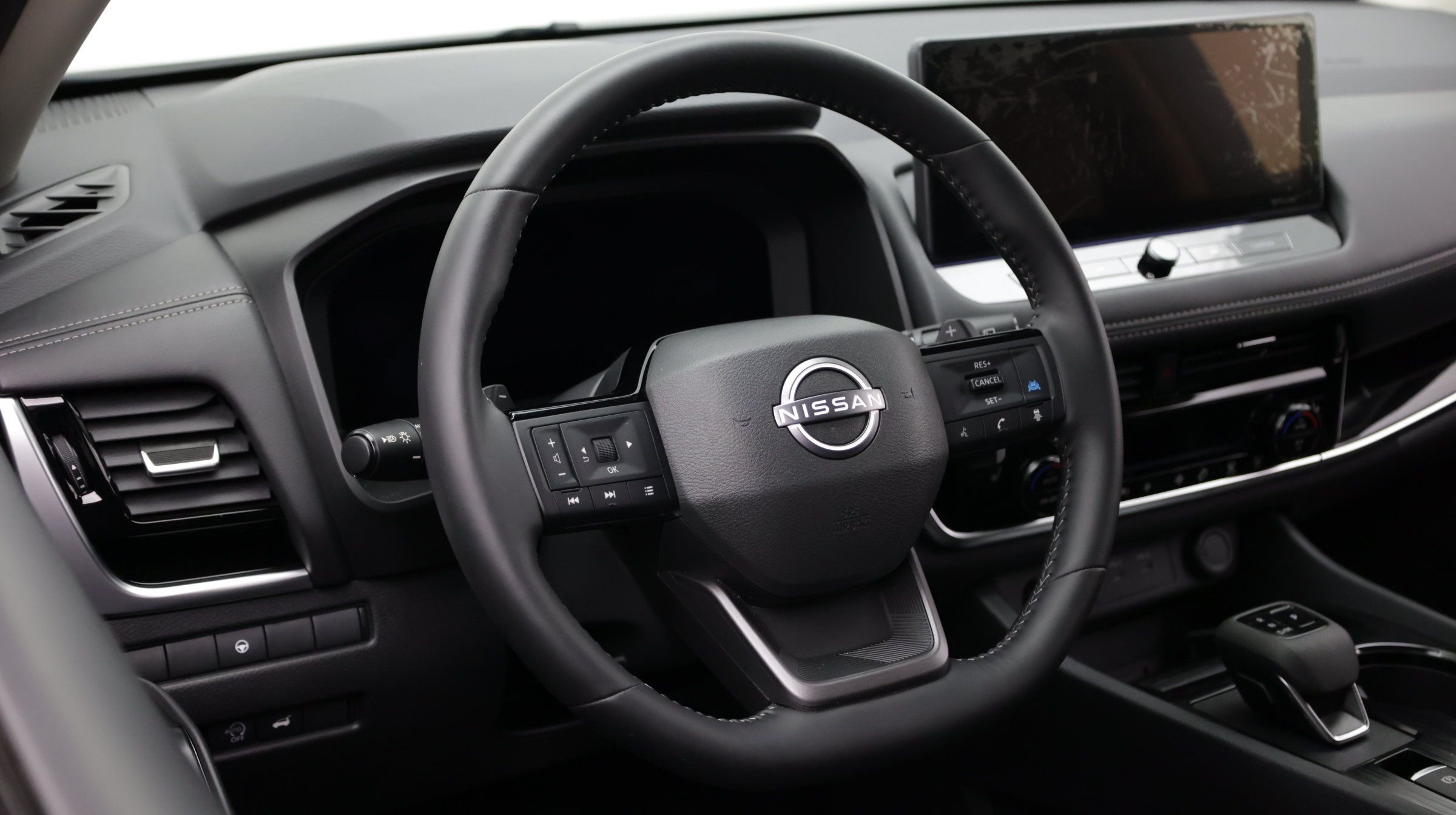 Used 2026 Nissan Rogue SL AWD/4WD image 11