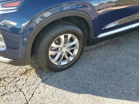 Used 2020 Hyundai Santa Fe SE image 8