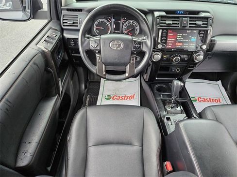 Used 2020 Toyota 4Runner 4WD image 11