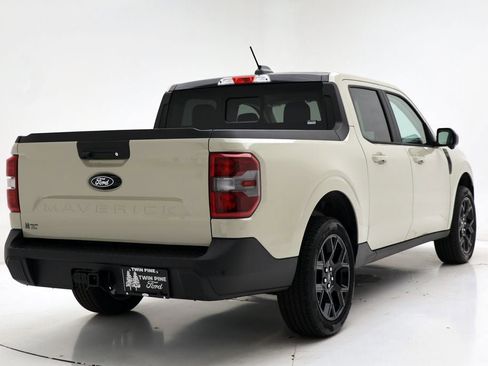 New 2025 Ford Maverick Lariat w/ Black Appearance Package image 10