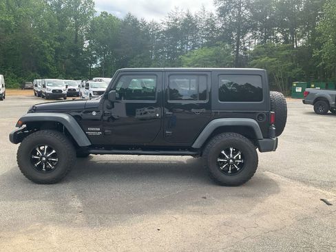 Used 2014 Jeep Wrangler Unlimited Sport w/ Quick Order Package 24S AWD/4WD image 7
