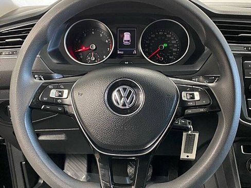Used 2019 Volkswagen Tiguan S image 22
