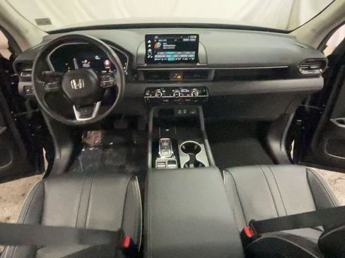 Used 2025 Honda Pilot Elite image 24
