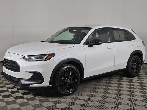 Used 2023 Honda HR-V Sport image 7
