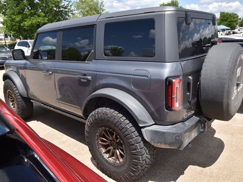 Certified 2023 Ford Bronco Outer Banks w/ Sasquatch Package AWD/4WD image 9