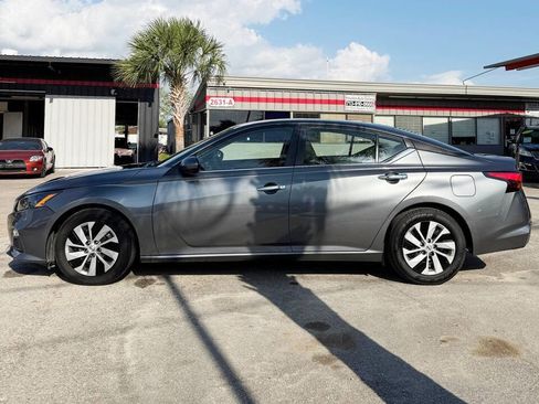 Used 2022 Nissan Altima 2.5 S FWD image 5