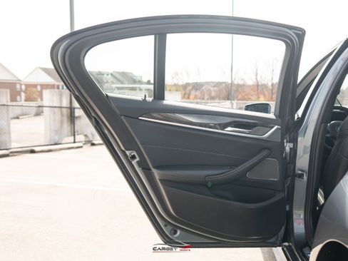 Used 2018 BMW 540i w/ M Sport Package image 45