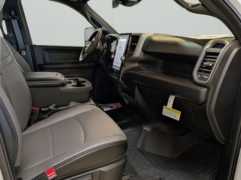 New 2026 RAM 2500 Tradesman AWD/4WD image 16