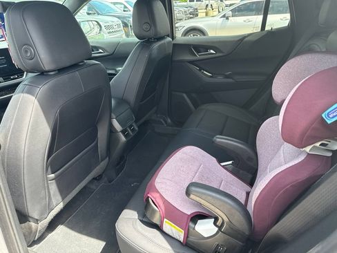 Used 2026 Chevrolet Equinox LT w/ Convenience Package II AWD/4WD image 11