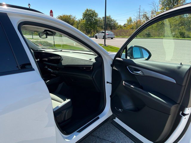 Used 2024 Buick Envision Sport Touring AWD/4WD image 17