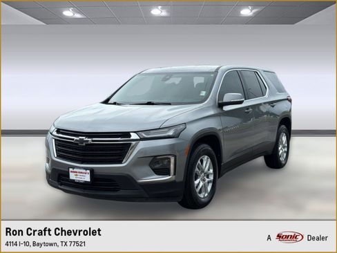 Certified 2024 Chevrolet Traverse LS w/ Safety Package FWD image 1