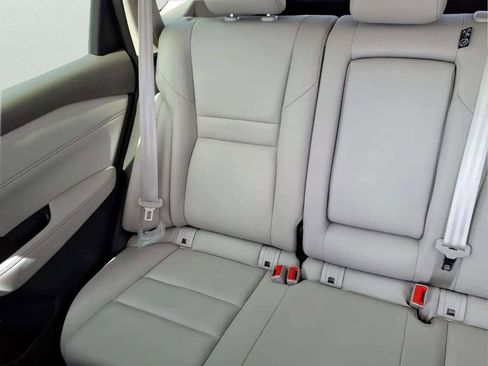 Used 2024 Nissan Rogue SL FWD image 16