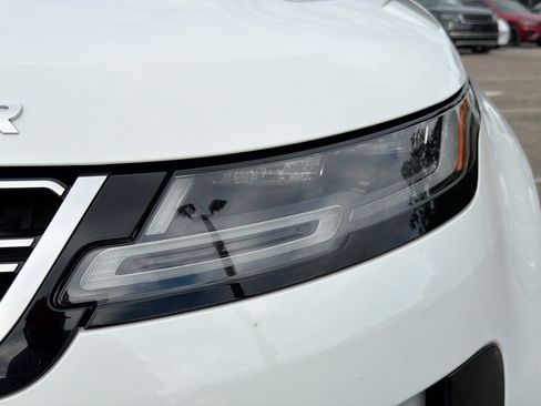 Used 2020 Land Rover Range Rover Evoque SE image 9