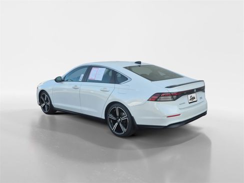 Used 2023 Honda Accord Sport image 6