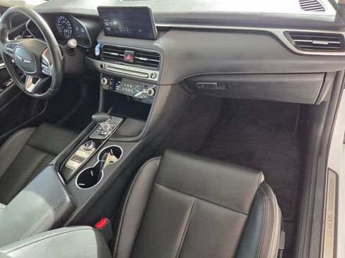Used 2025 Genesis G70 2.5T RWD image 17